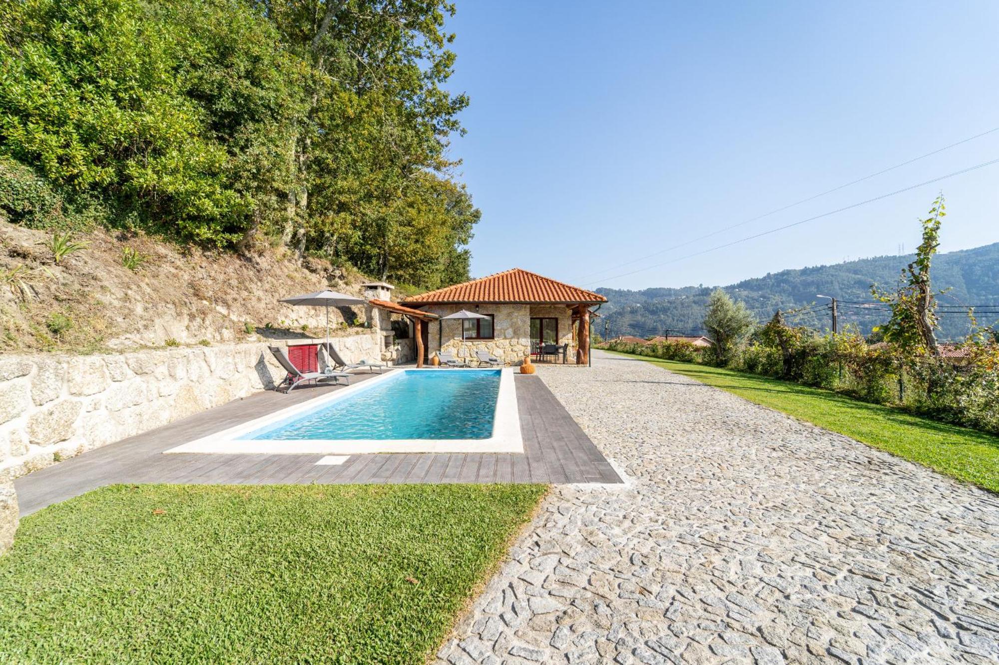 ValdosendeAssento Do Cavado By House And People别墅 外观 照片