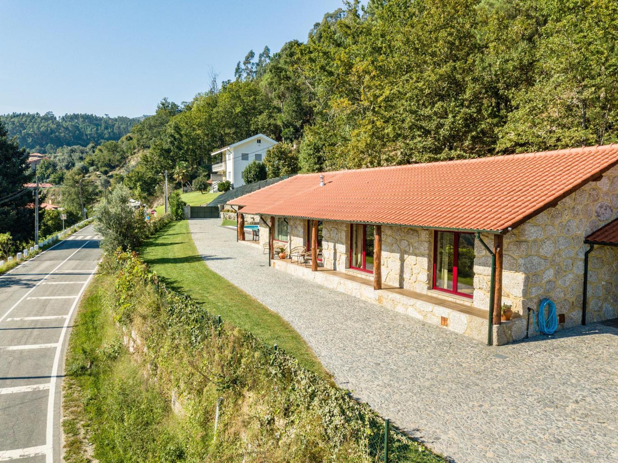 ValdosendeAssento Do Cavado By House And People别墅 外观 照片